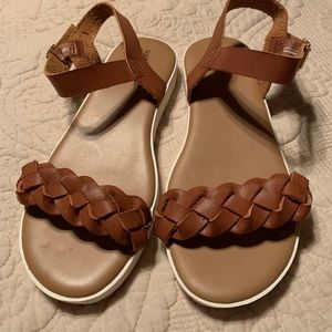 NWOT Harper Canyon leather braided sandals Size 2
